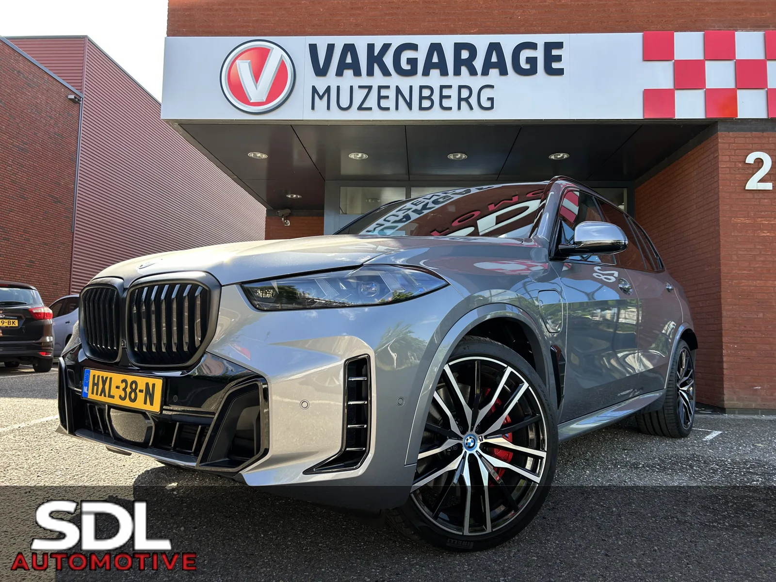 BMW X5 (2024) — foto 1