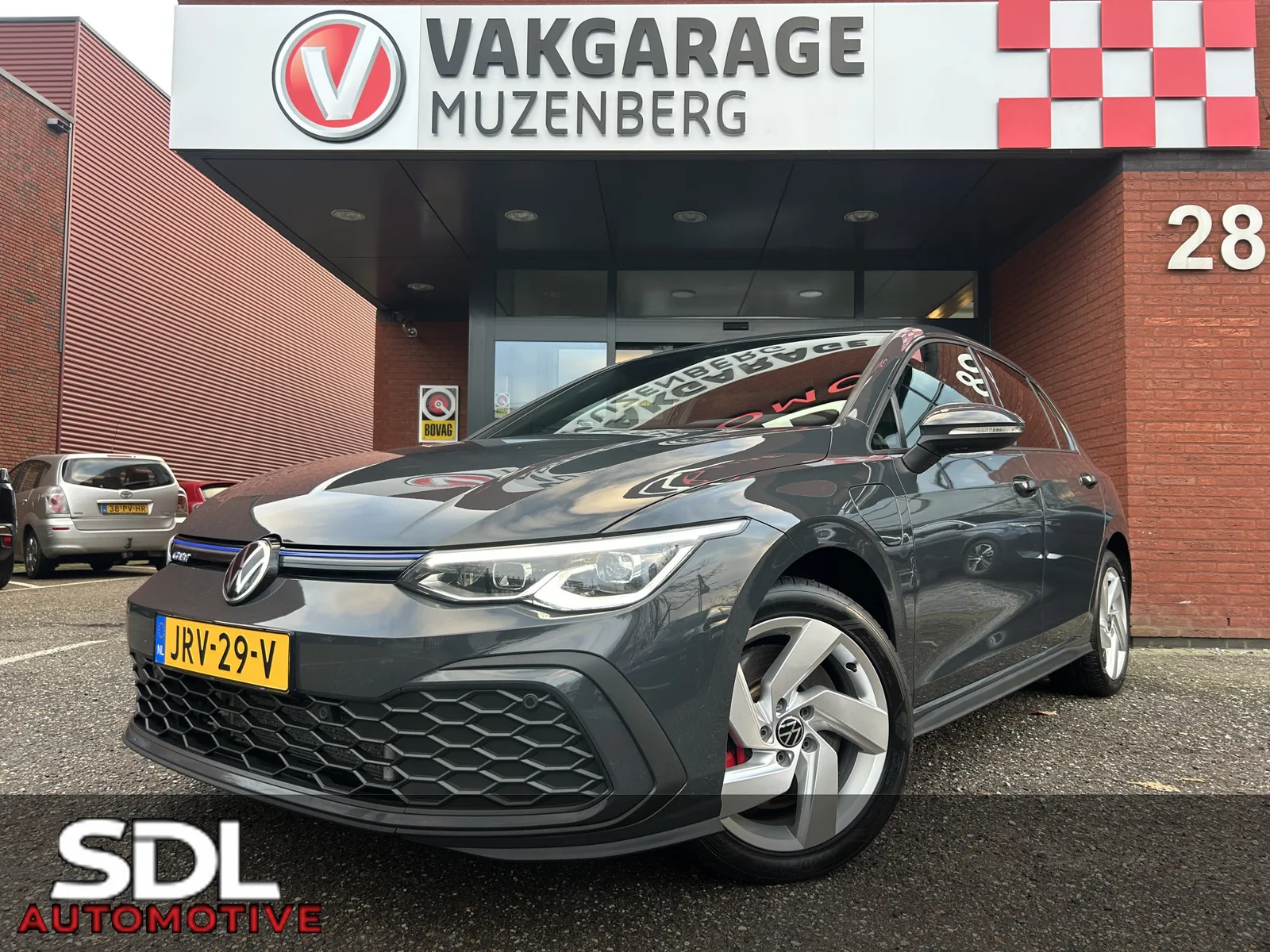 Volkswagen Golf (2020) — foto 1