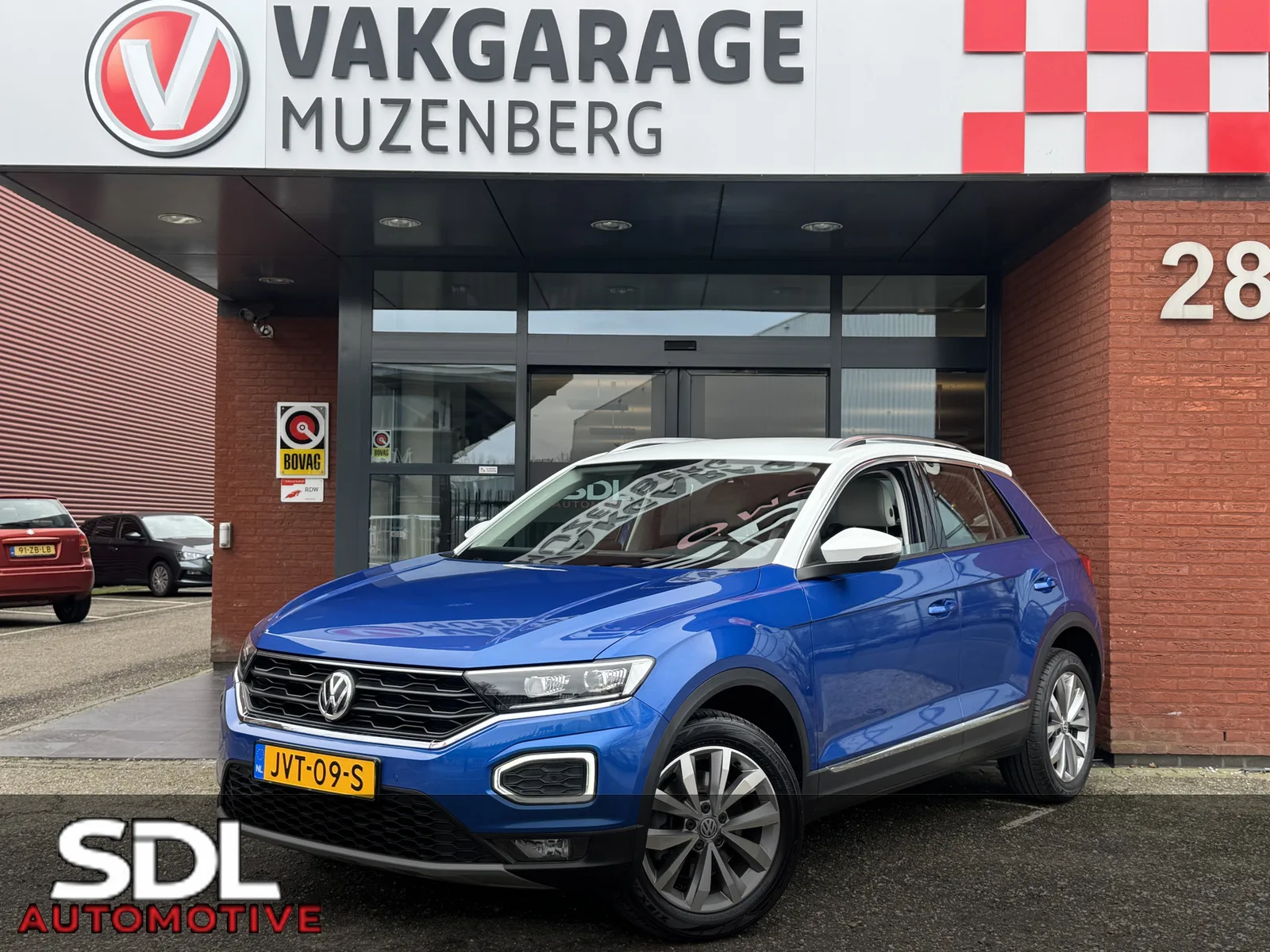Volkswagen T-Roc (2018) — foto 1