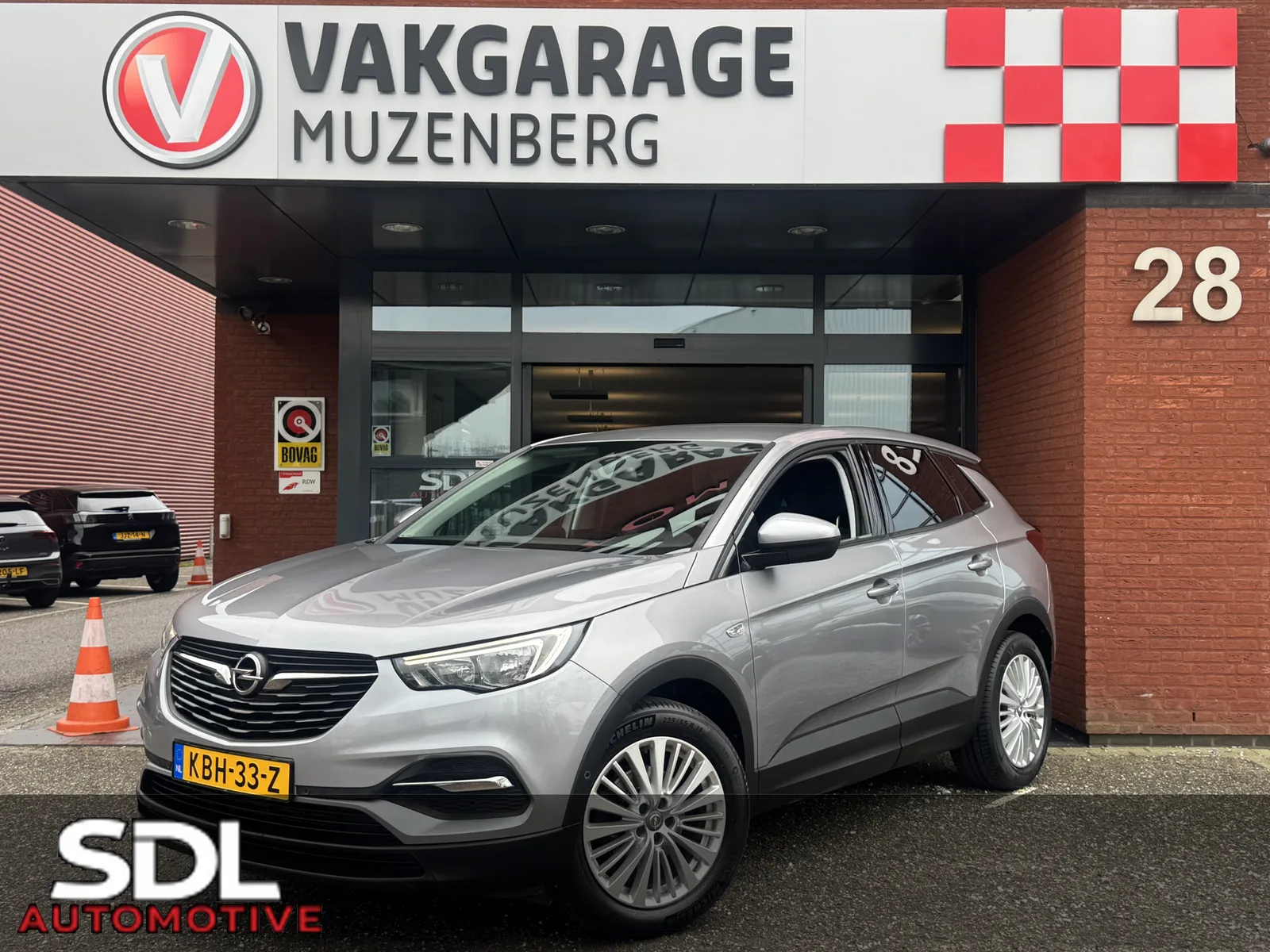 Opel Grandland X (2019) — foto 1