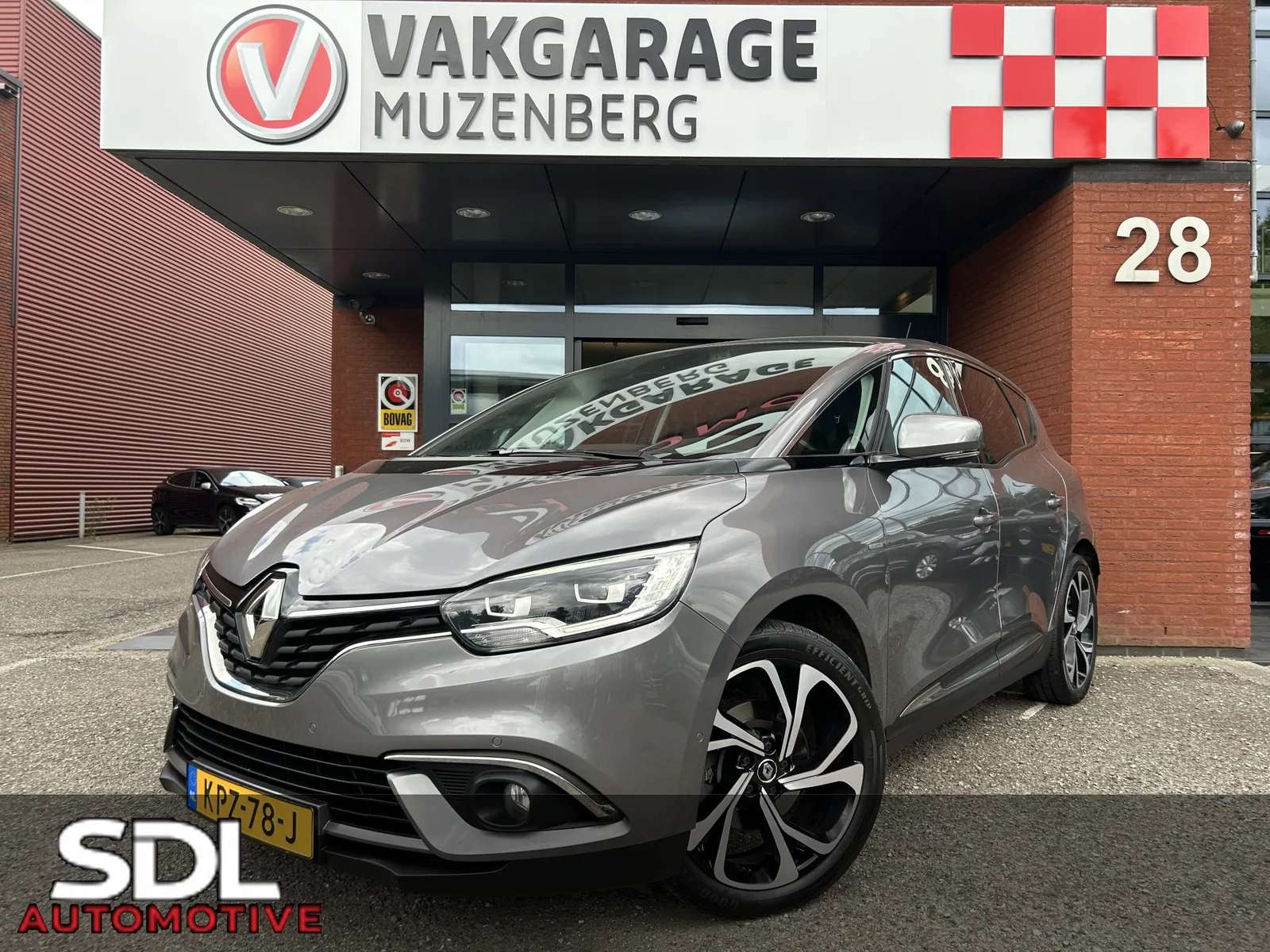 Renault Scénic (2017) — foto 1