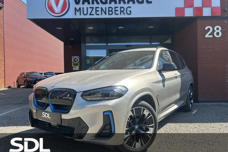 BMW iX3 (2022)