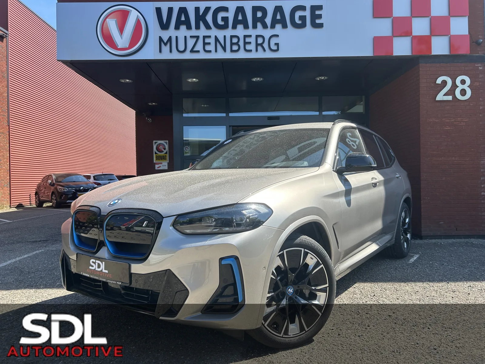 BMW iX3 (2022) — foto 1