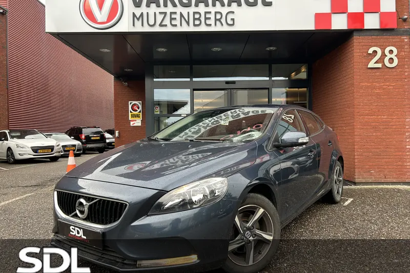 Volvo V40 (2017)