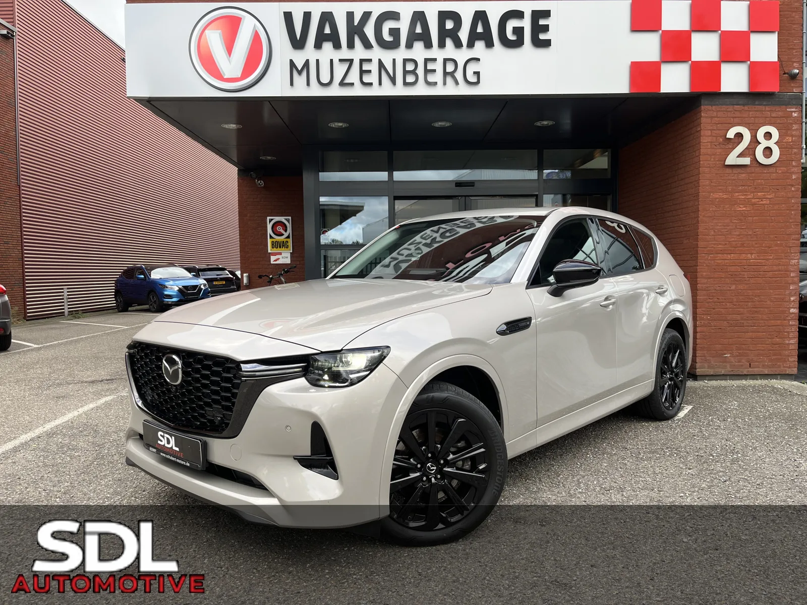 Mazda CX-60 (2022) — foto 1