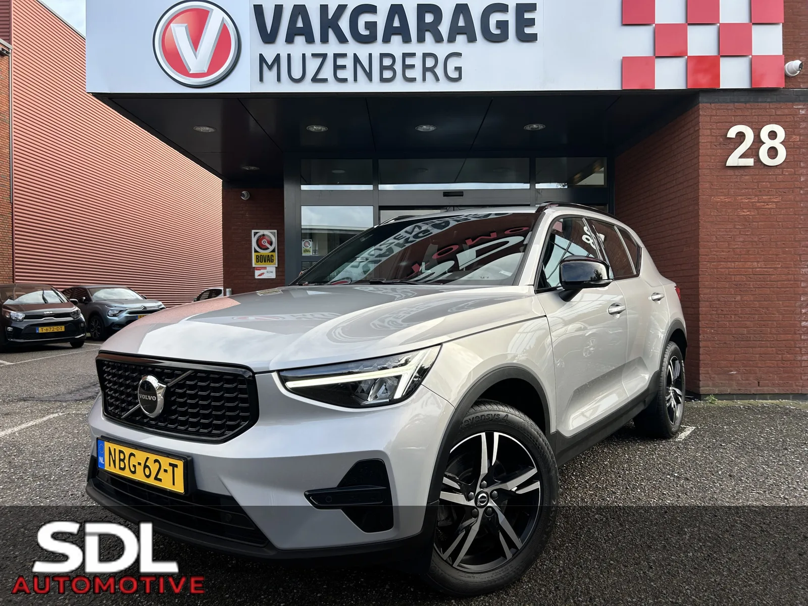 Volvo XC40 (2022) — foto 1