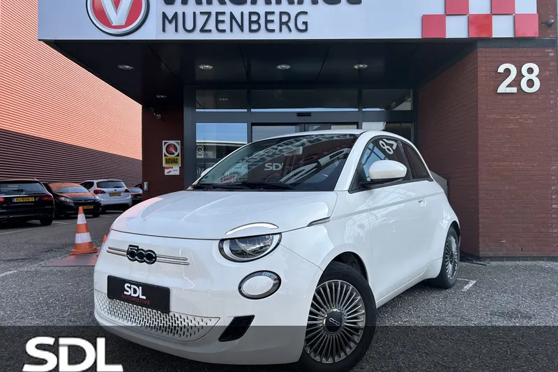Fiat 500e (2023)