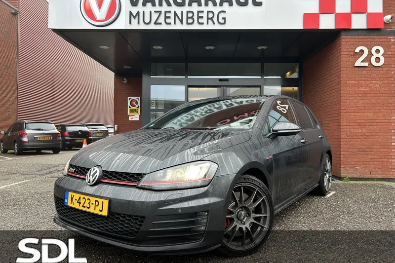 Volkswagen Golf (2015)