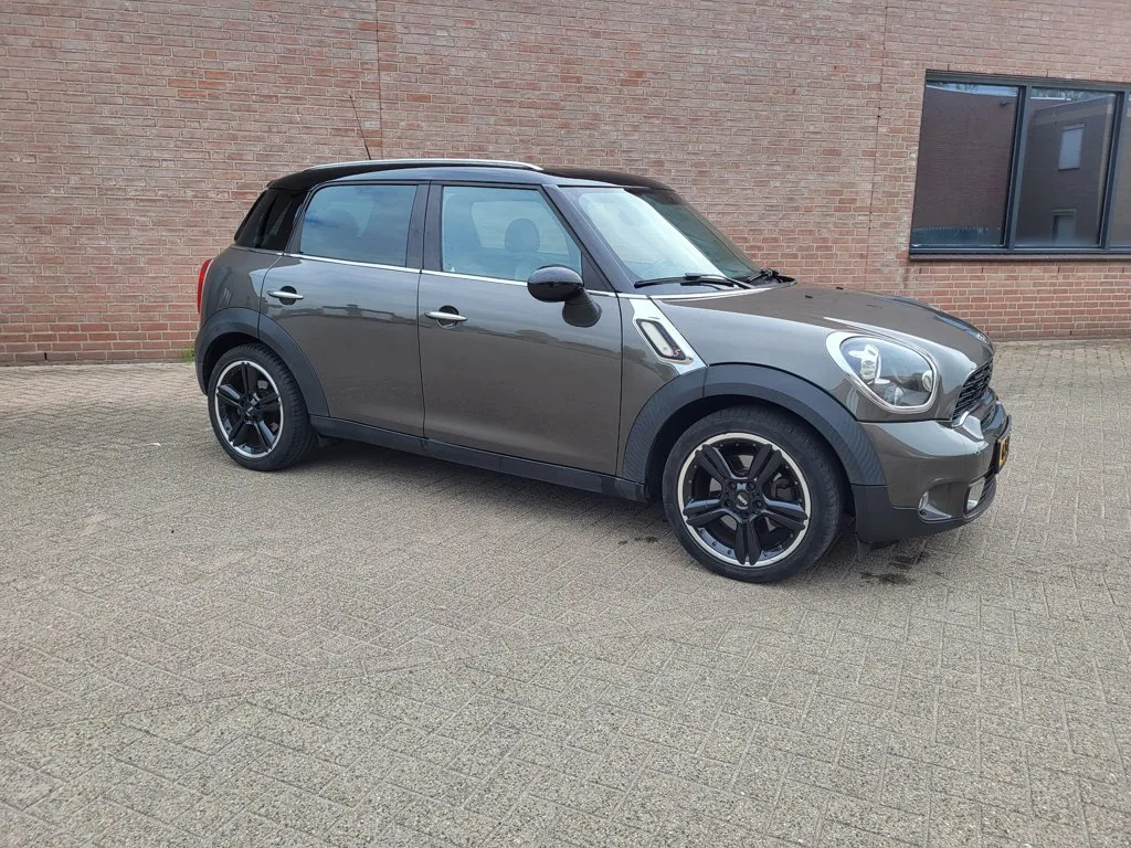 MINI Countryman (2012) — foto 1