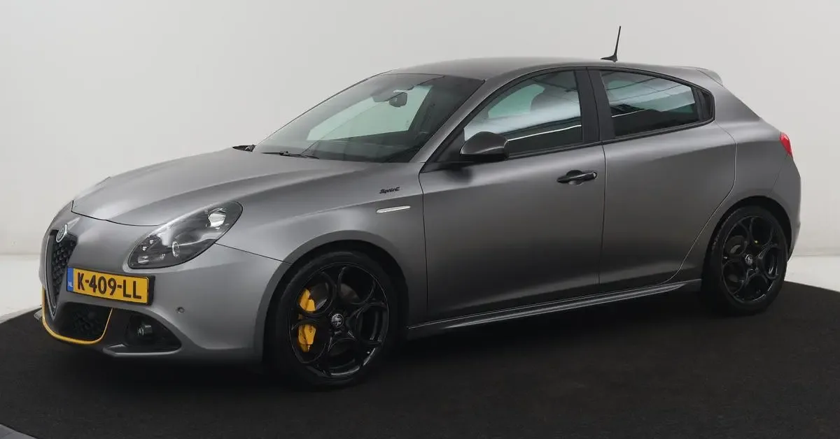 Alfa Romeo Giulietta (2021) — foto 1