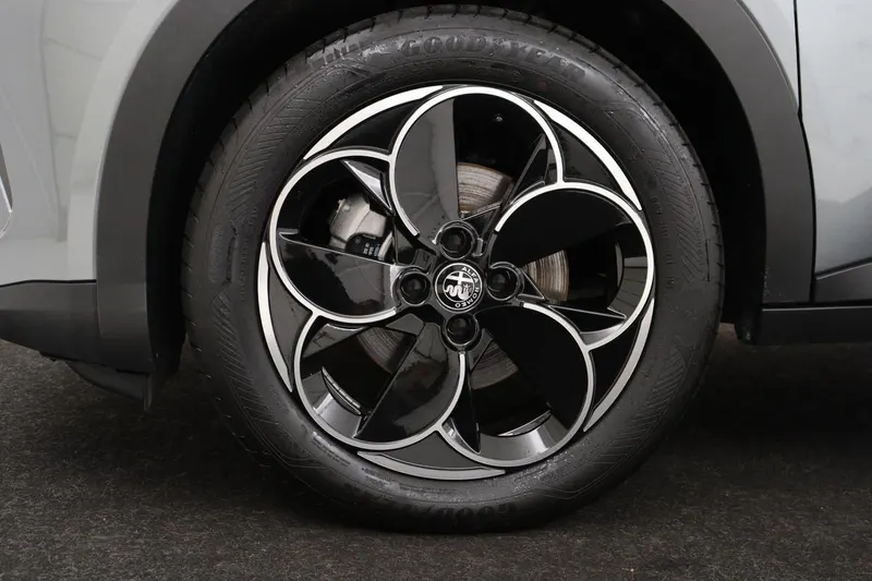 Alfa Romeo Junior (2025)