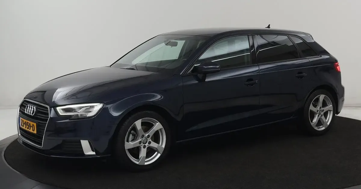 Audi A3 (2019) — foto 1