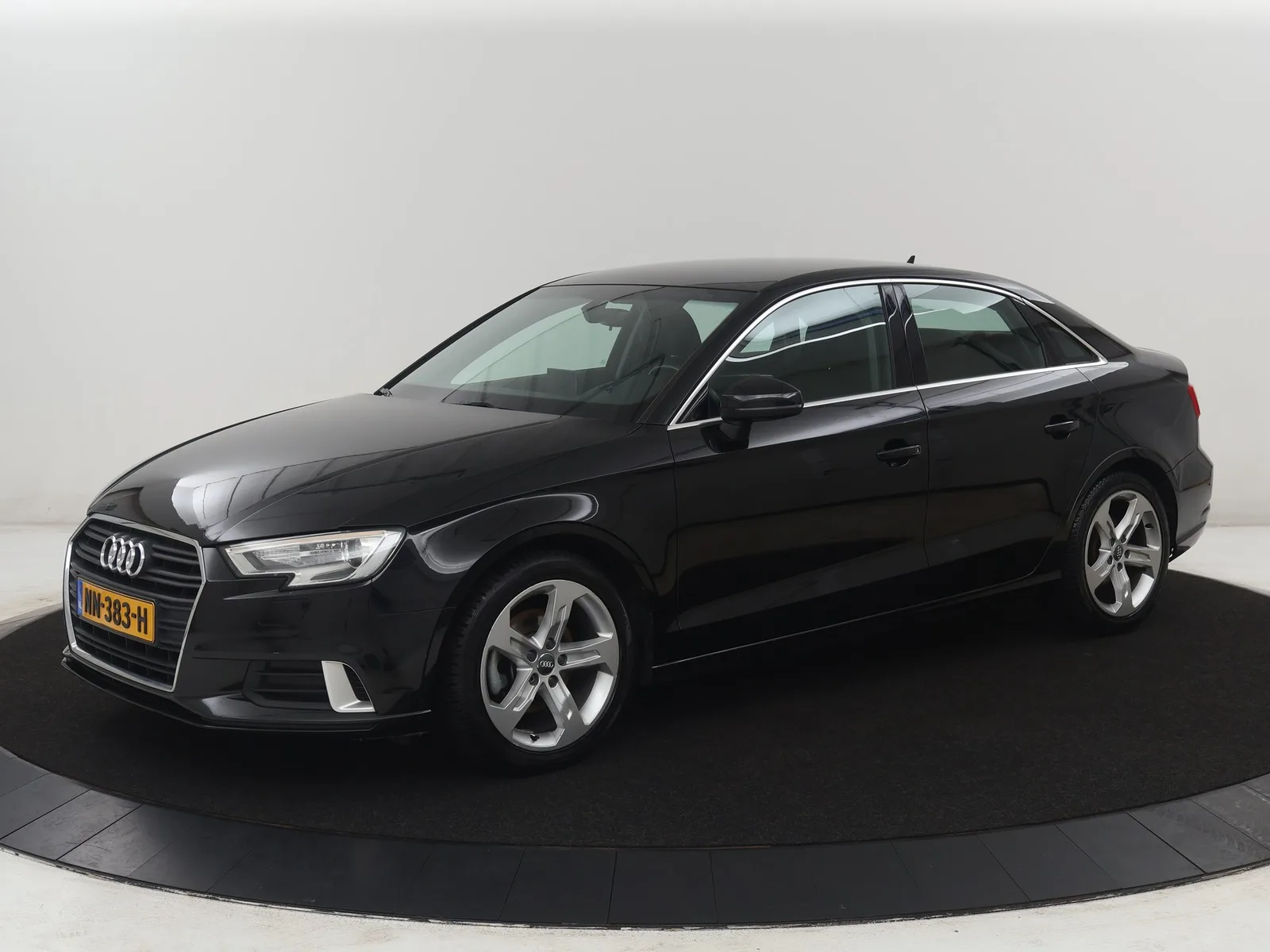 Audi A3 (2017) — foto 1