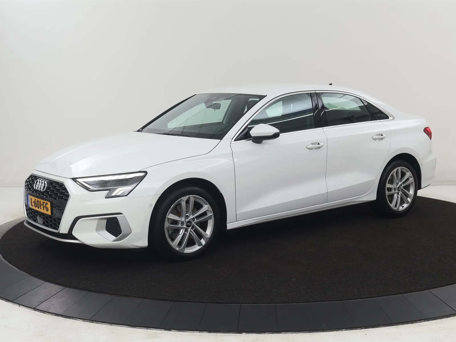Audi A3 (2021) — foto 1