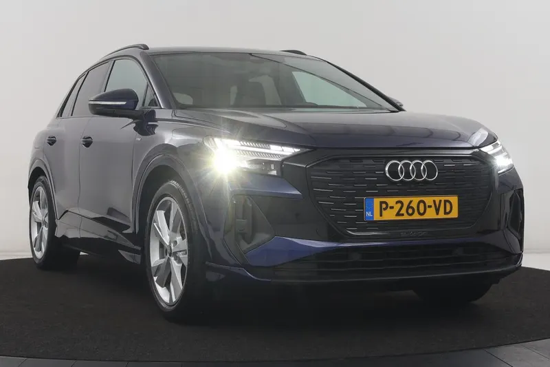 Audi Q4 e-tron (2022)