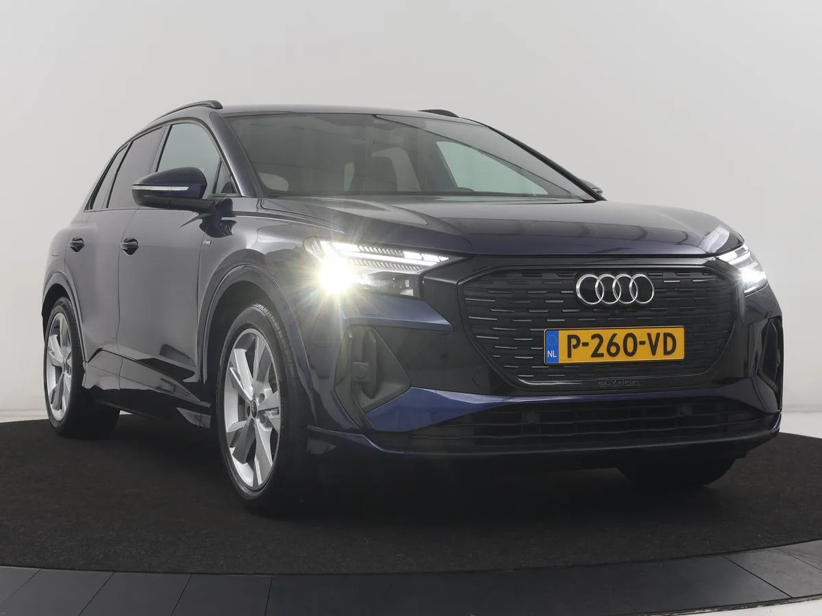 Audi Q4 e-tron (2022) — foto 1
