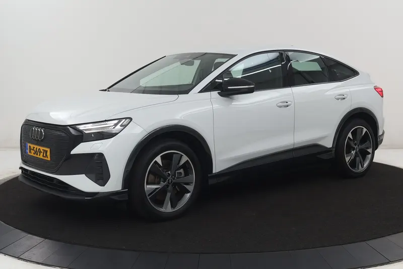 Audi Q4 e-tron (2022)
