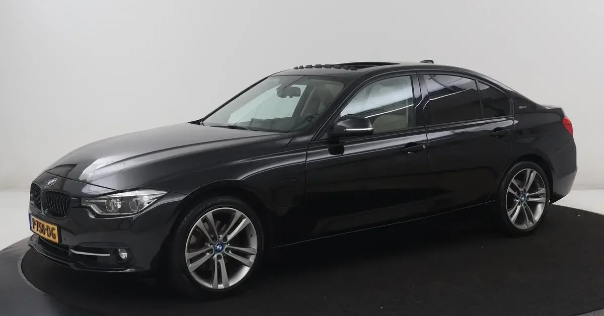 BMW 3-Serie (2017) — foto 1