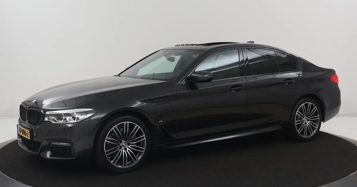 BMW 5-Serie (2019) — foto 1