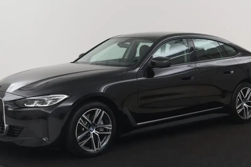 BMW i4 (2022)