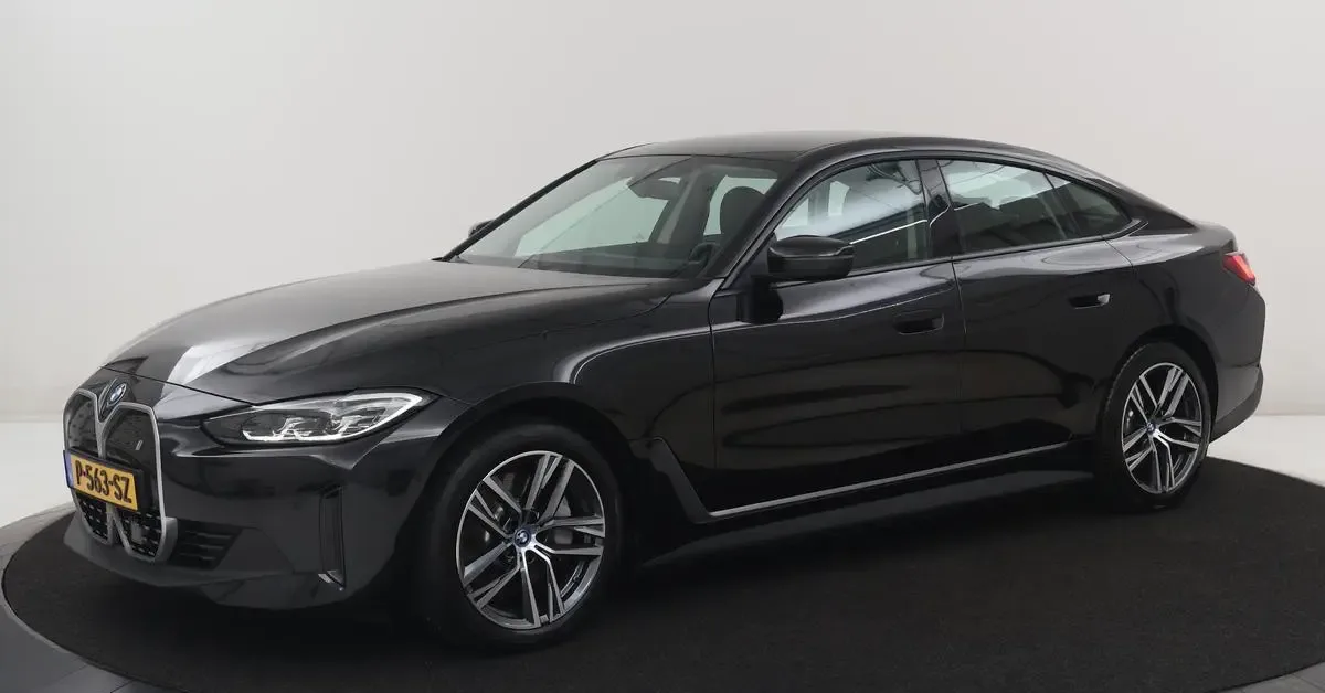 BMW i4 (2022) — foto 1