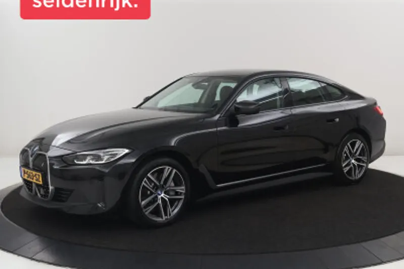 BMW i4 (2022)