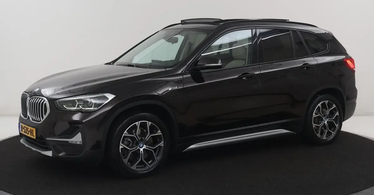 BMW X1 (2022) — foto 1