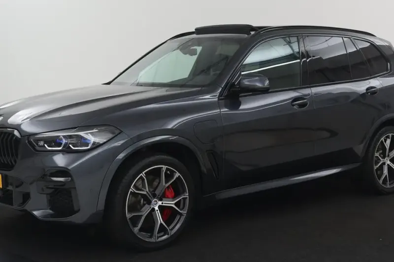 BMW X5 (2022)