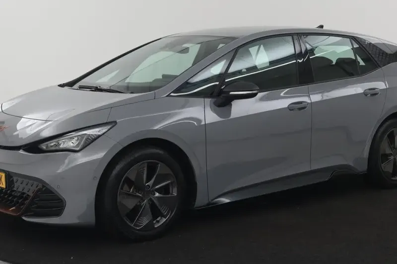 CUPRA Born (2022)