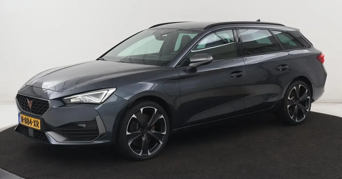 CUPRA Leon (2022) — foto 1