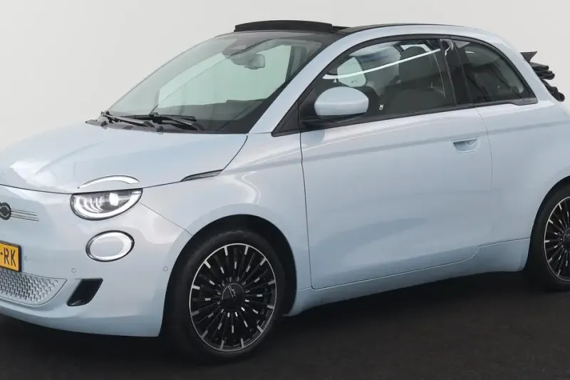 Fiat 500e (2022)