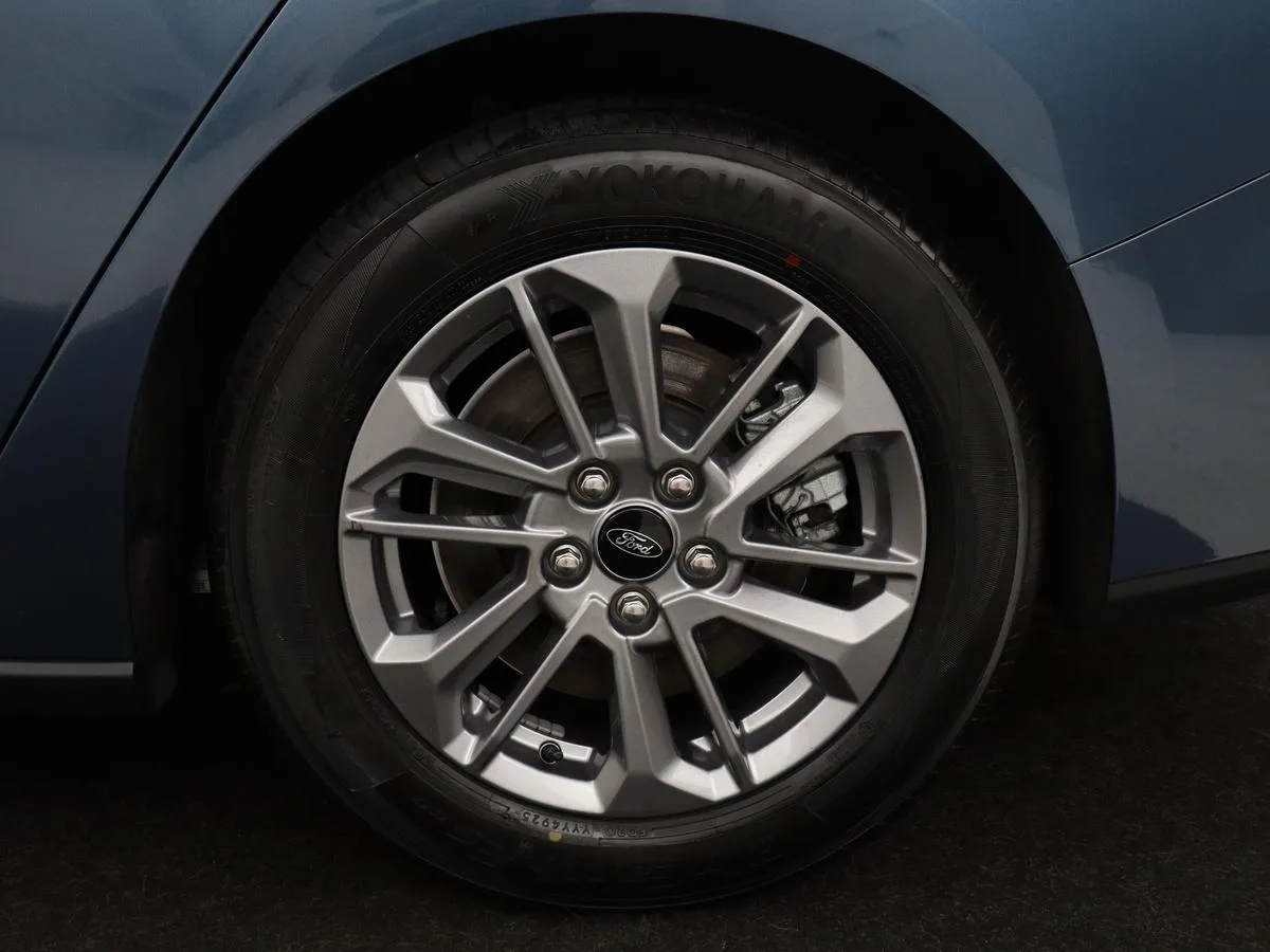 Ford Focus (2024) — foto 1