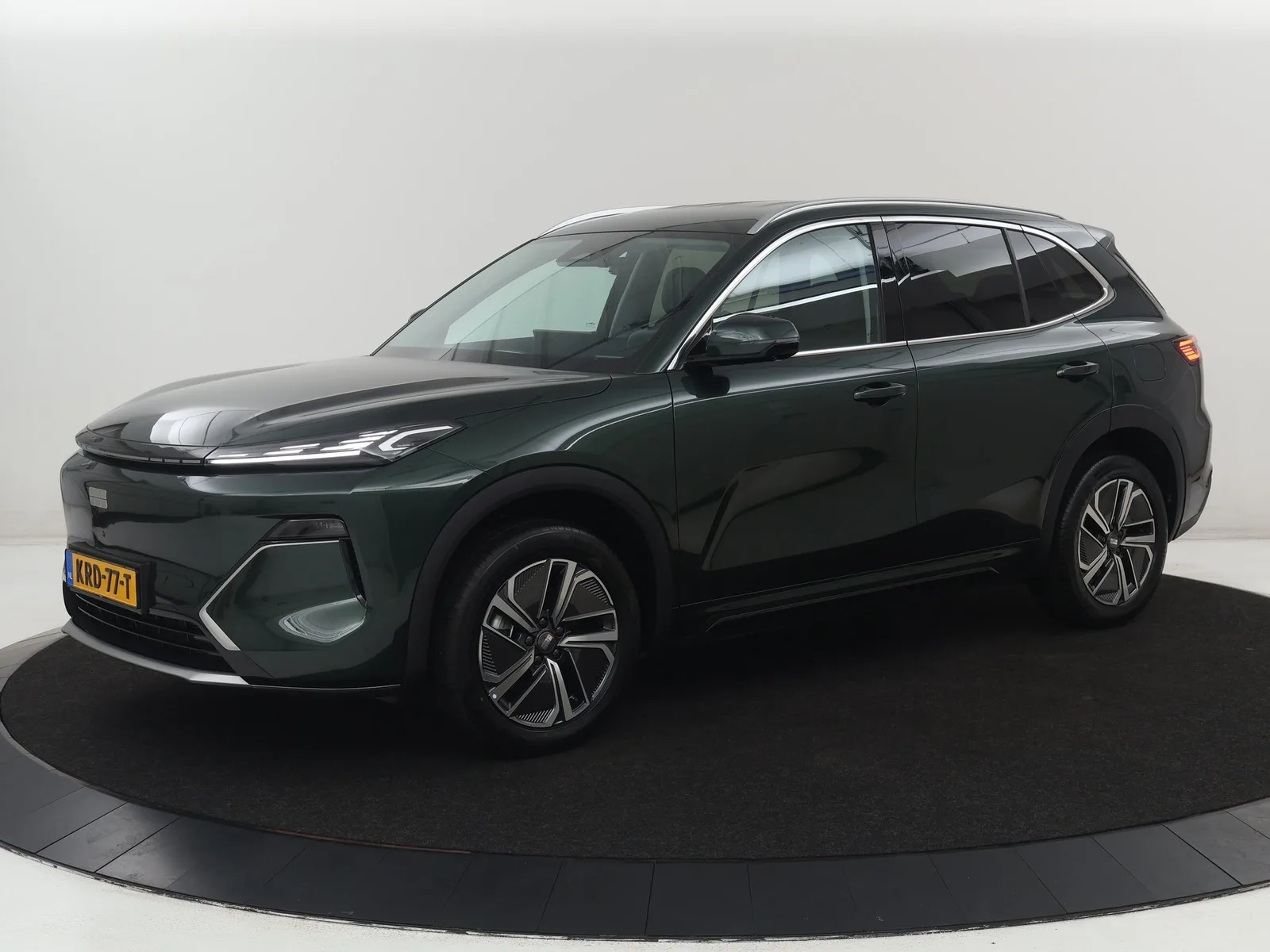 Geely Starray EM-i (2026) — foto 1