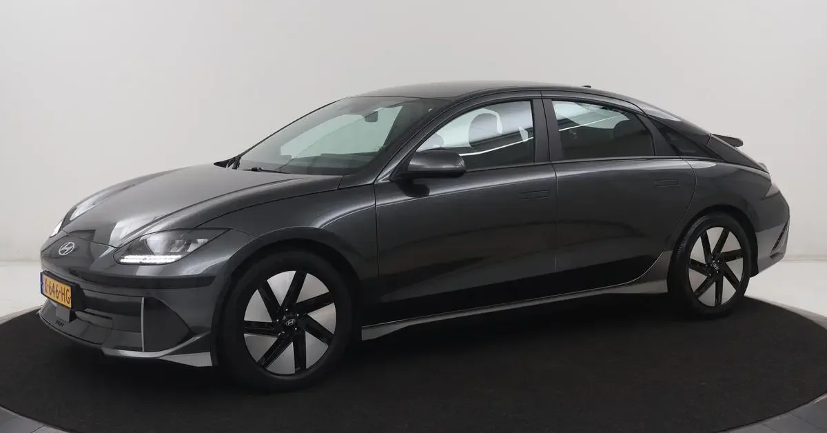 Hyundai Ioniq (2024) — foto 1
