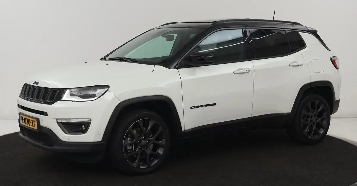 Jeep Compass (2021) — foto 1