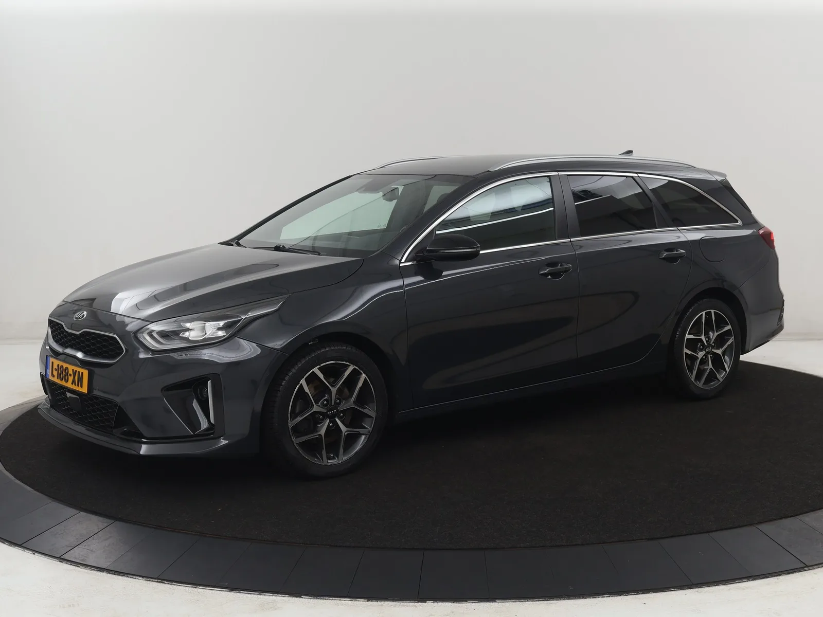 Kia Ceed (2021) — foto 1