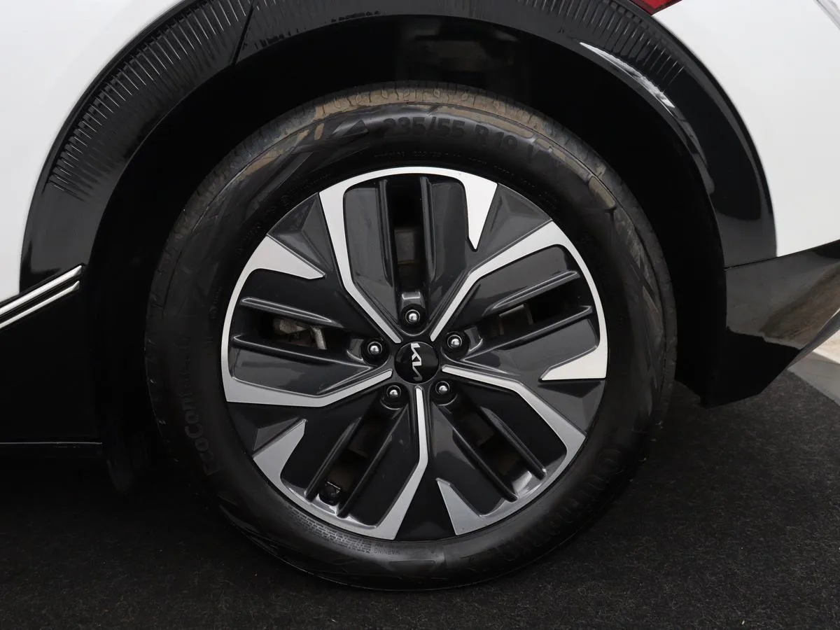 Kia EV6 (2021) — foto 1
