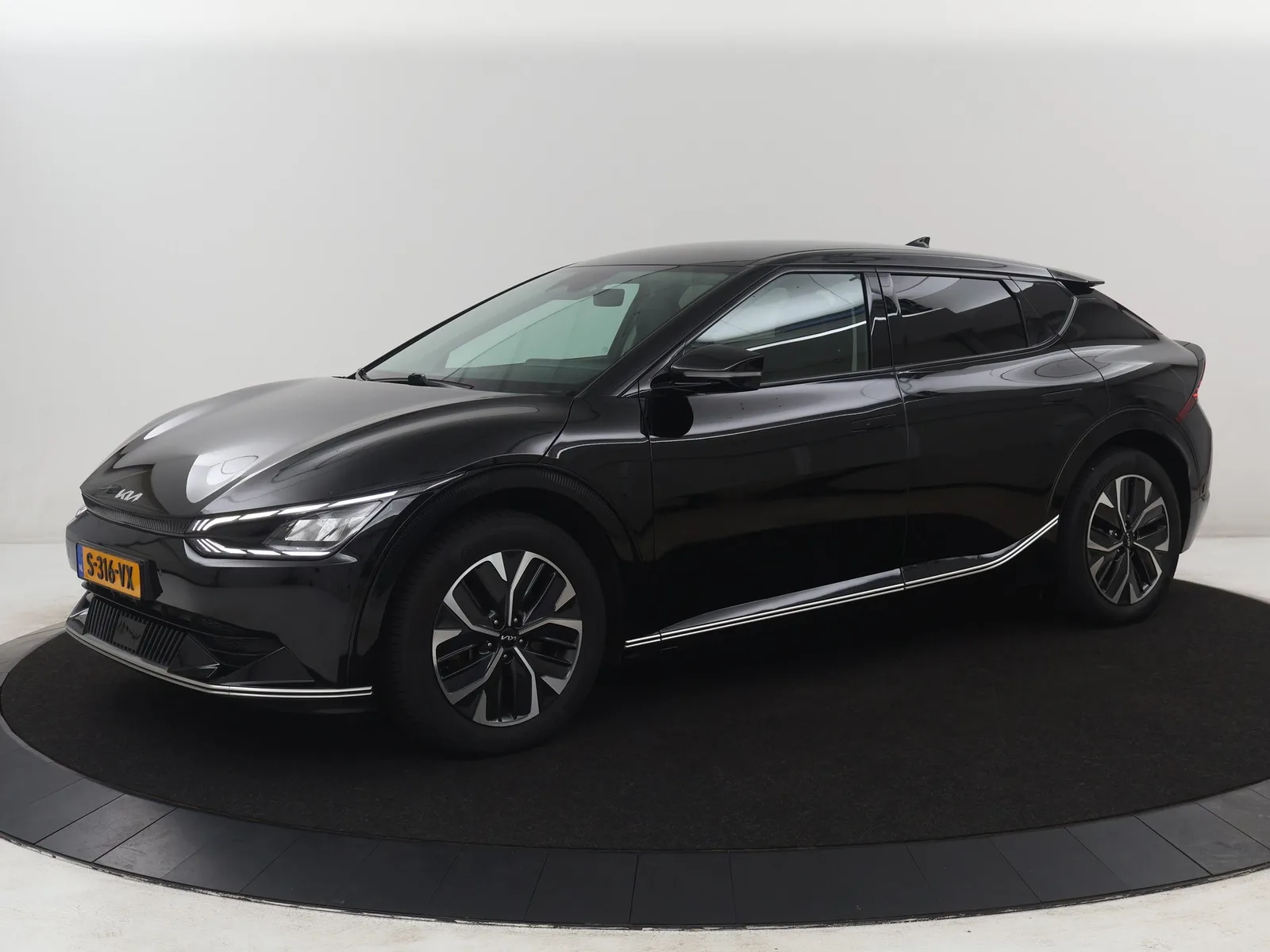 Kia EV6 (2023) — foto 1