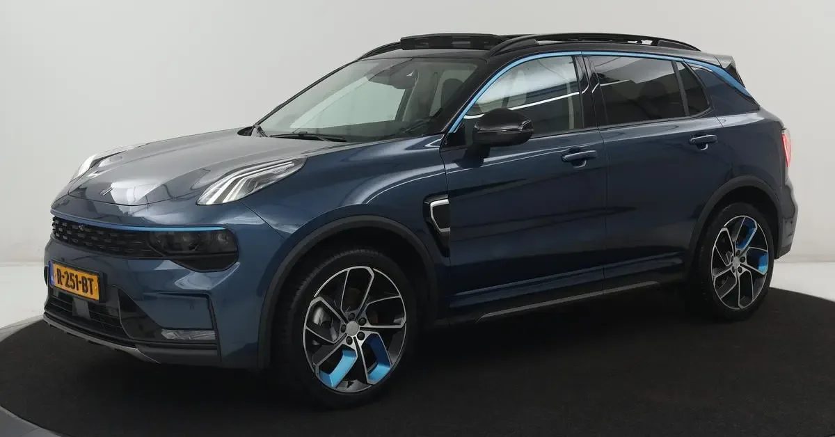 Lynk & Co 01 (2022) — foto 1