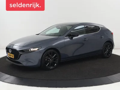 Mazda 3 (2023) — foto 1