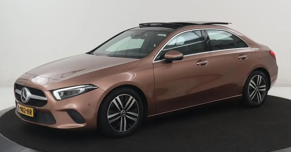 Mercedes-Benz A-Klasse (2021) — foto 1