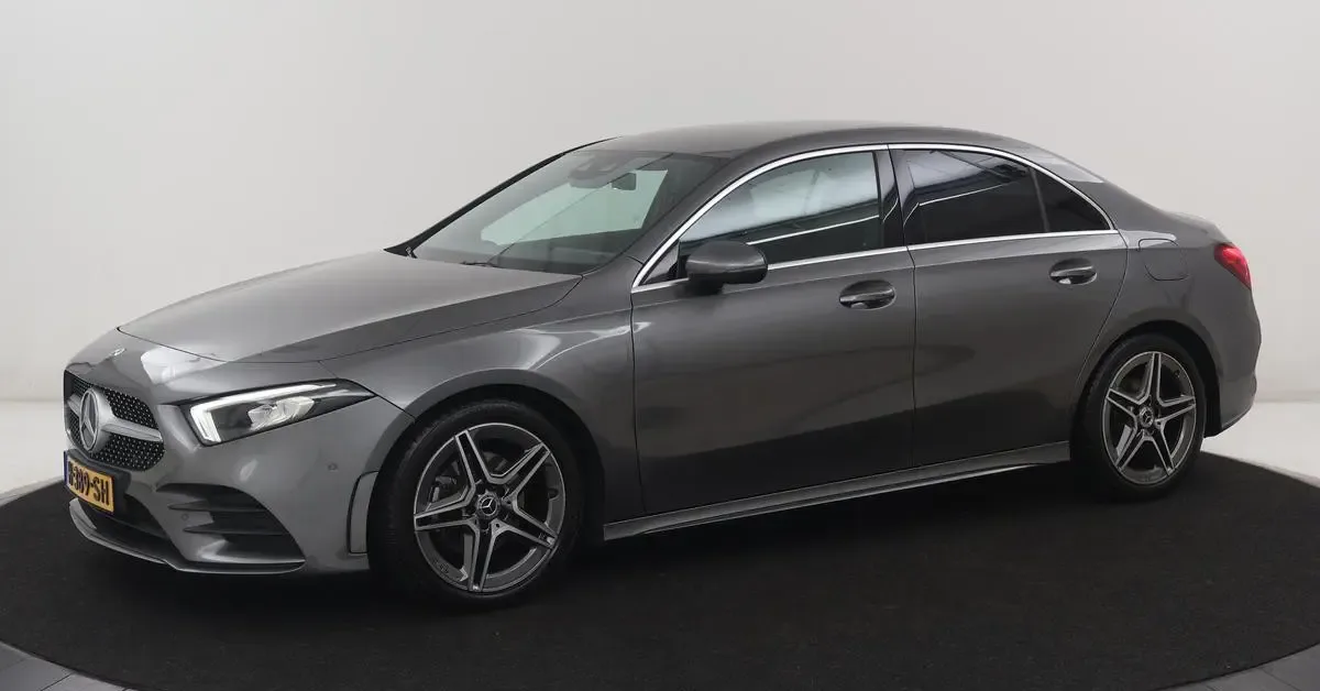 Mercedes-Benz A-Klasse (2020) — foto 1