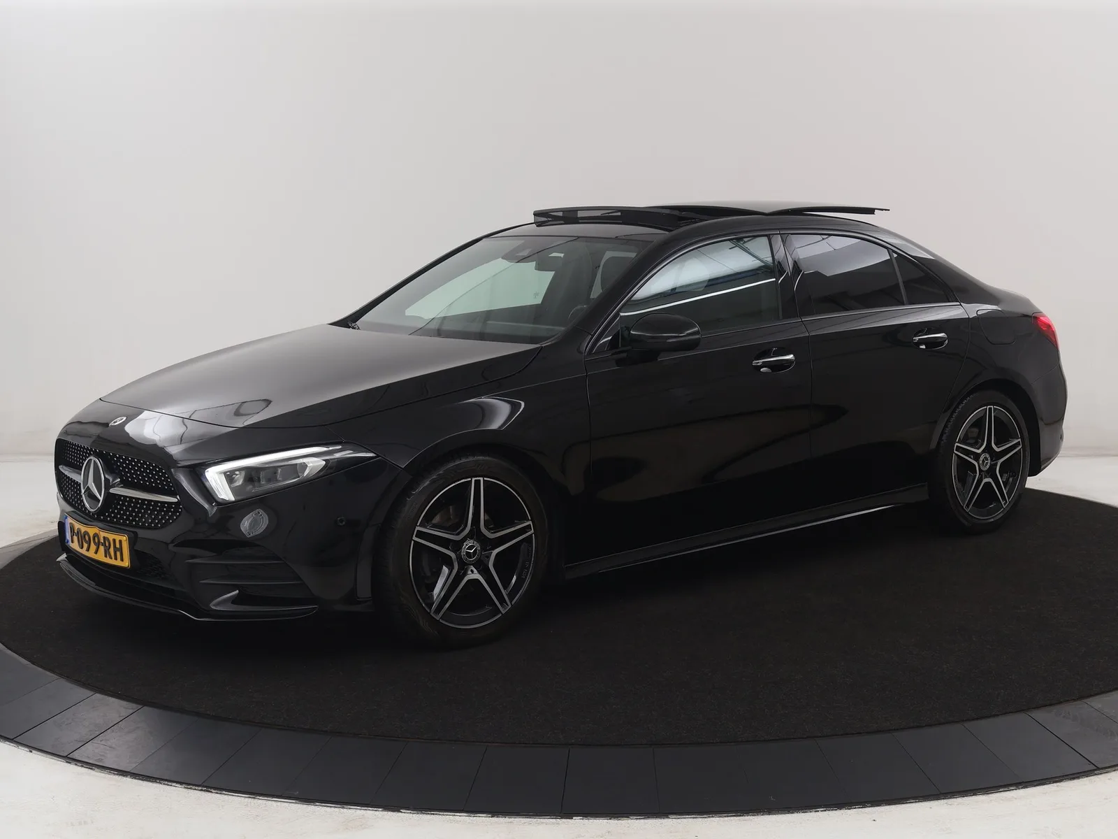Mercedes-Benz A-Klasse (2022) — foto 1