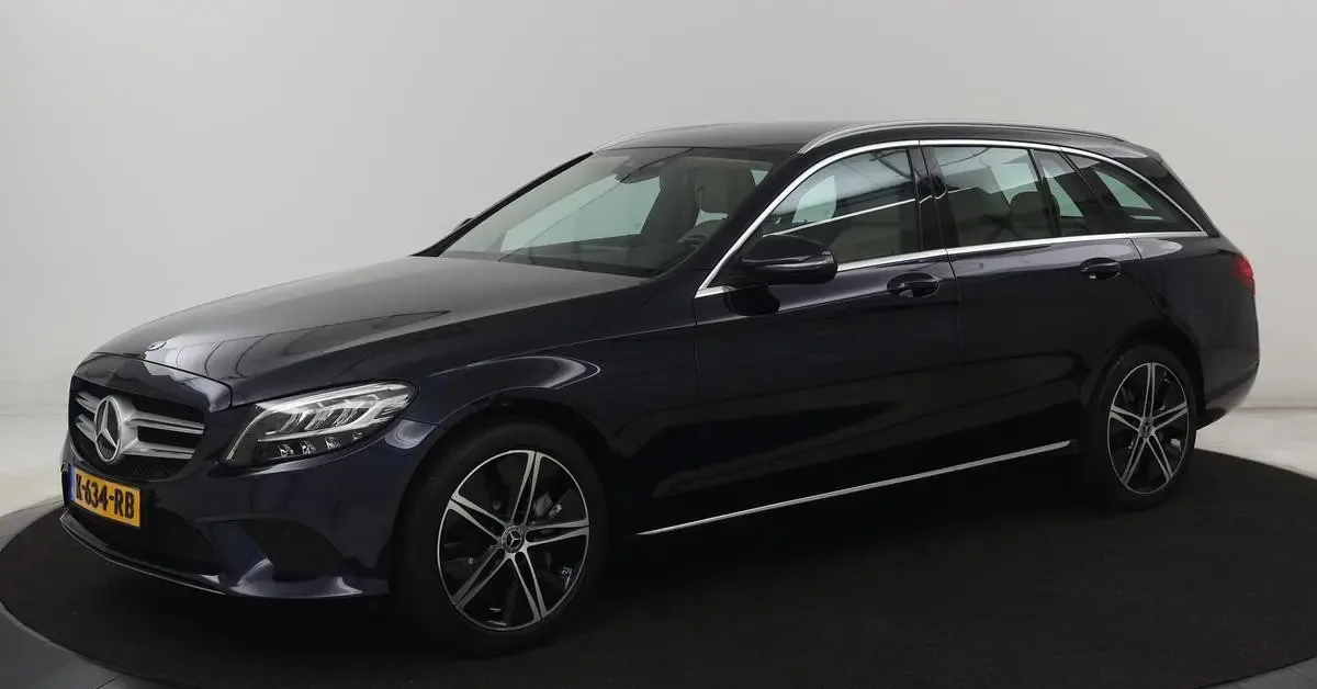 Mercedes-Benz C-Klasse (2021) — foto 1