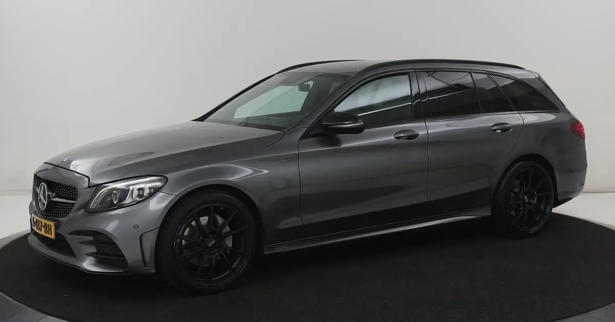Mercedes-Benz C-Klasse (2019) — foto 1