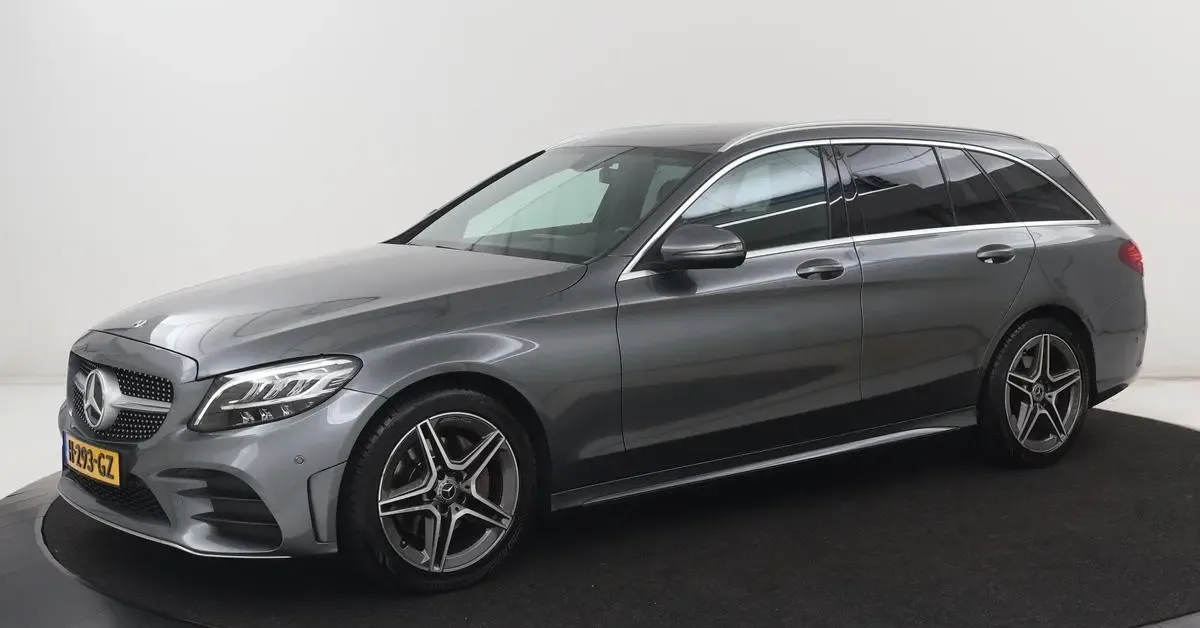 Mercedes-Benz C-Klasse (2020) — foto 1