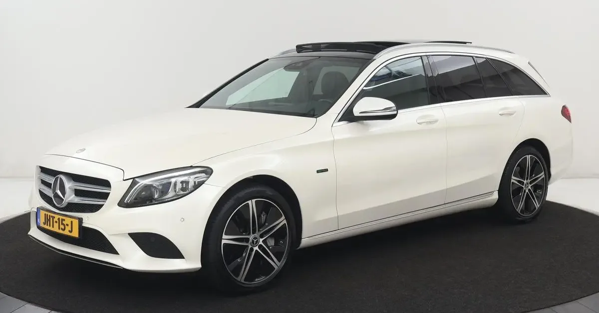 Mercedes-Benz C-Klasse (2020) — foto 1
