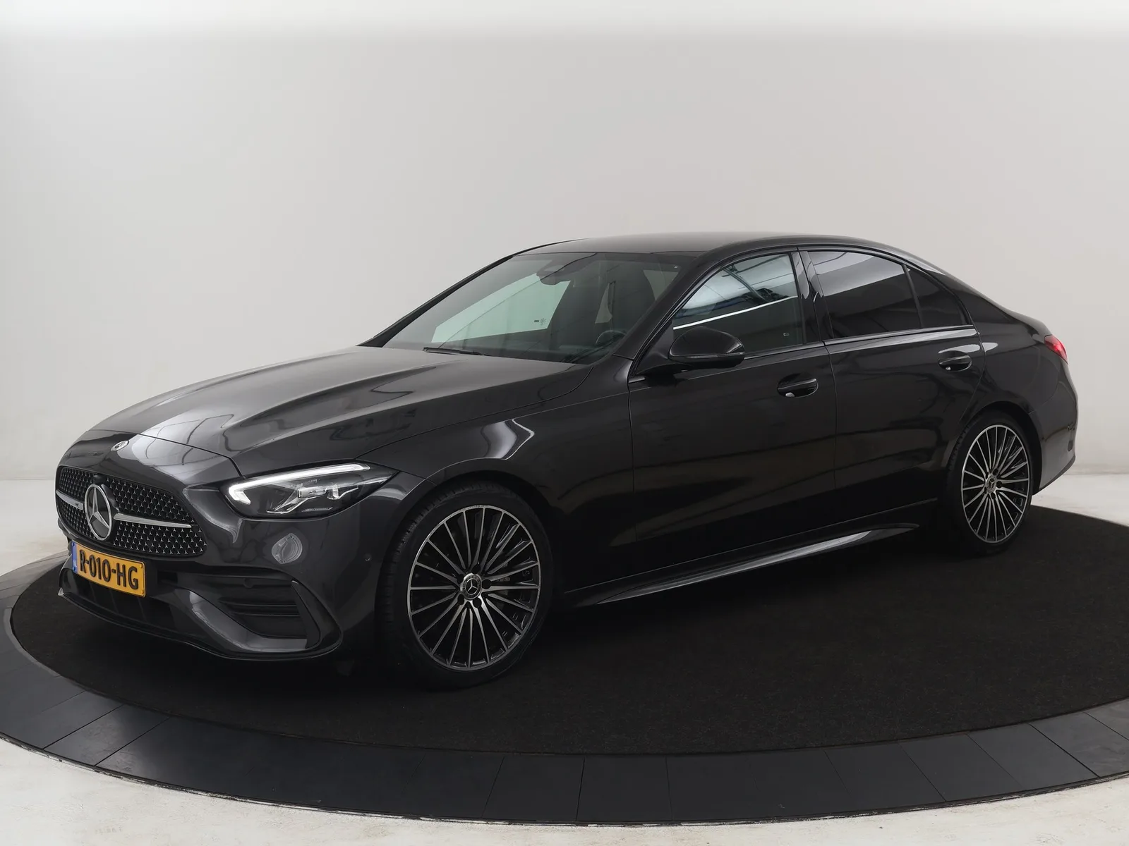 Mercedes-Benz C-Klasse (2022) — foto 1