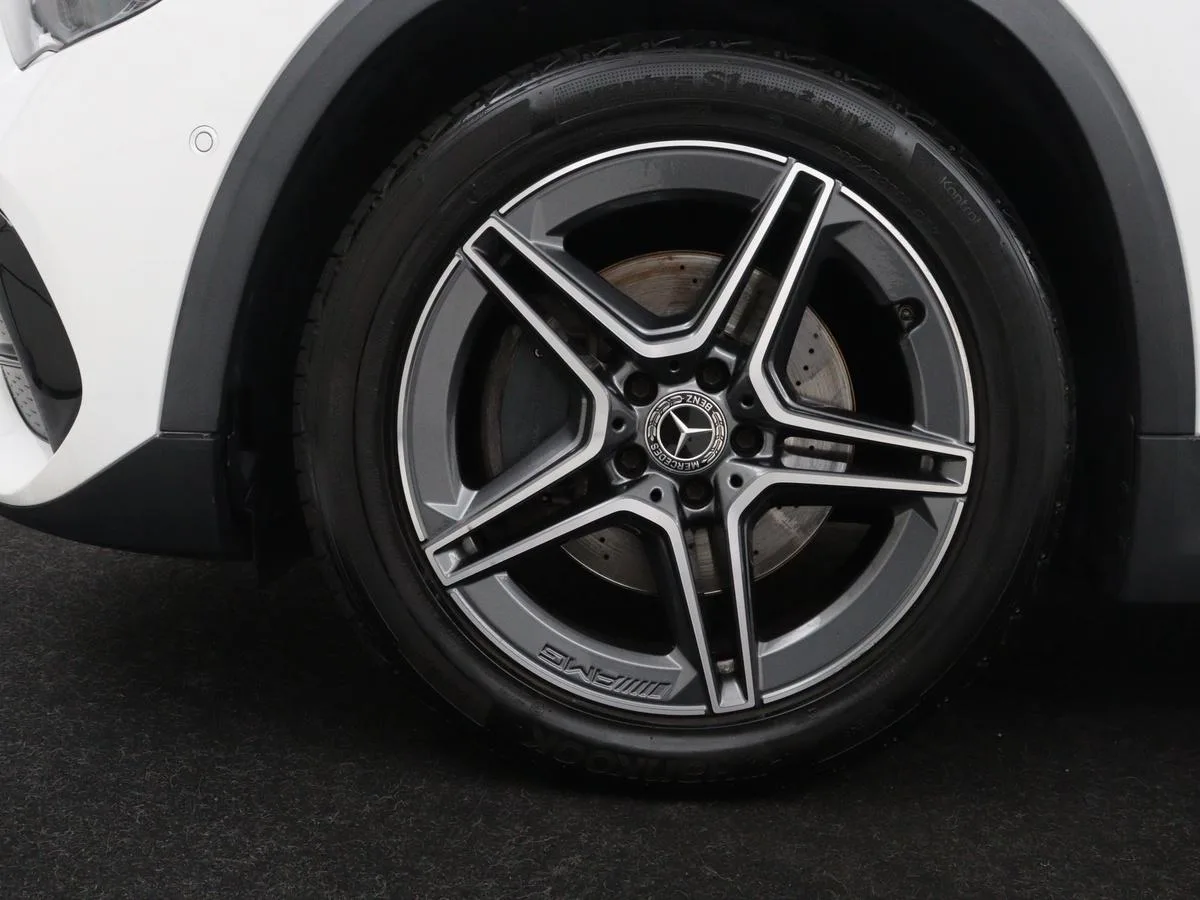 Mercedes-Benz GLA (2020) — foto 1