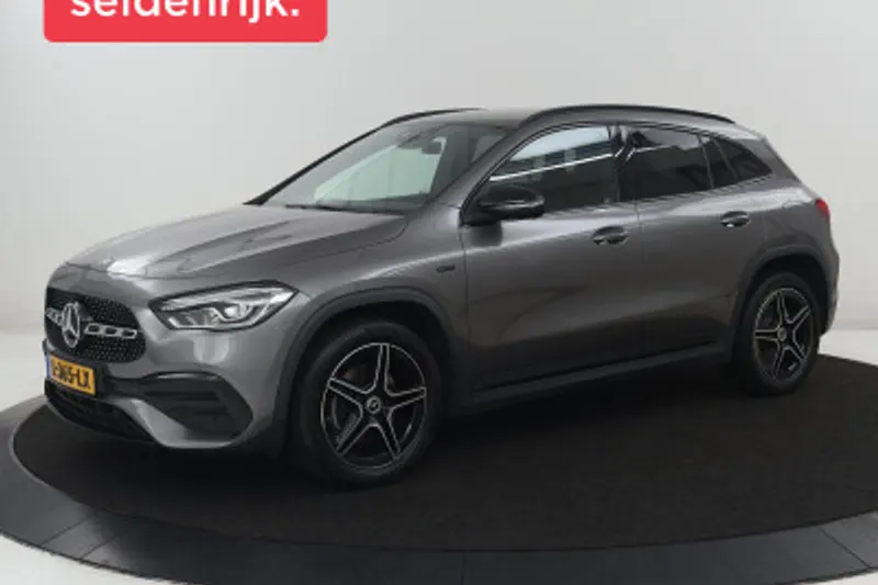 Mercedes-Benz GLA (2021)